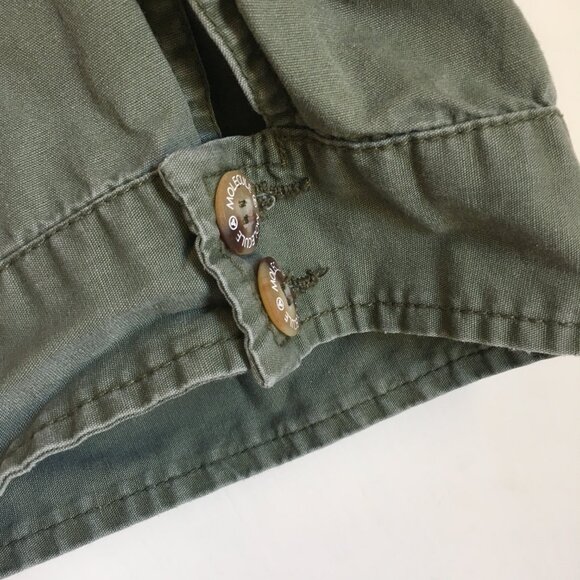 Vintage Y2K Low-Rise Army Green Utility Cargo Capris Shorts - Picture 6 of 15